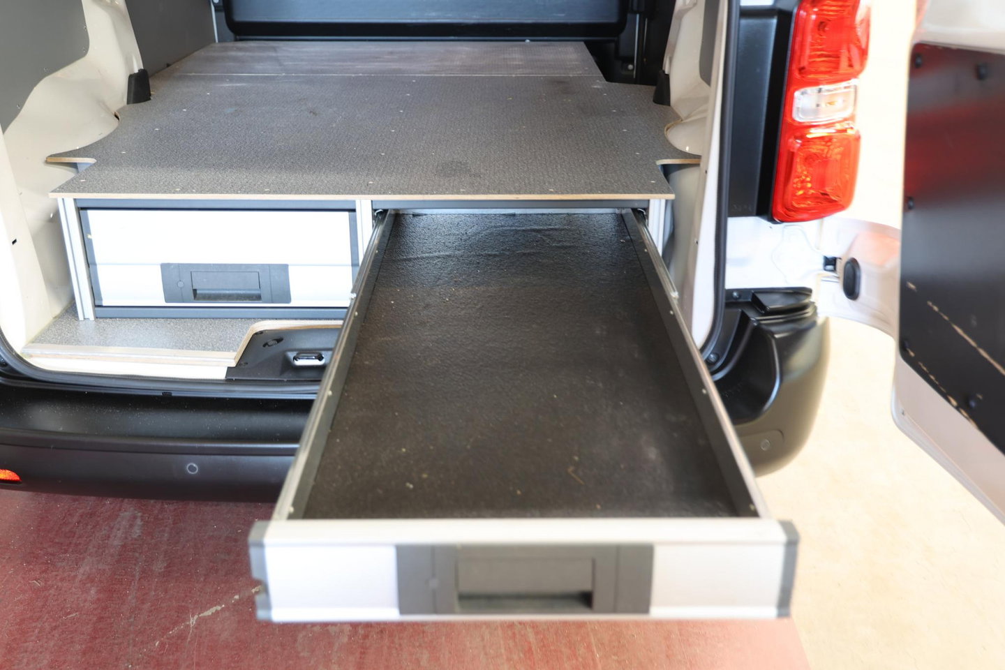Toyota ProAce Worker 2.0 D-4D 2500KG TREKVERMOGEN