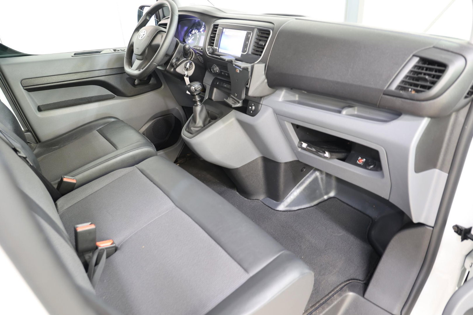 Toyota ProAce Worker 2.0 D-4D 2500KG TREKVERMOGEN