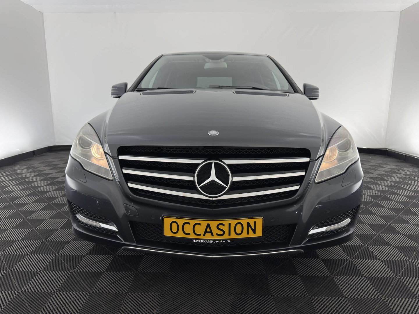 Mercedes-Benz R-Klasse 300 CDI BlueEFFICIENCY Prestige [ 7-Pers. ] Aut. *PANO | LEATHER-MICROFIBRE | XENON | BLINDSPOT | COMFORTSEATS | NAVI-FULLMAP | CAMERA | SHIFTPADDLES | PRIVACY-GLASS | ECC | PDC | CRUISE | 18''ALU*