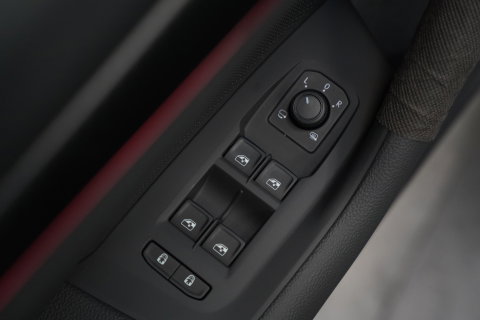 Škoda Superb Combi 1.5 TSI PHEV Sportline Business Climate control Panoramadak Leder Elek. Stoelen Stoel Ventilatie/Verwarming 24 Maanden garantie* (Vraag naar de voorwaarden)
