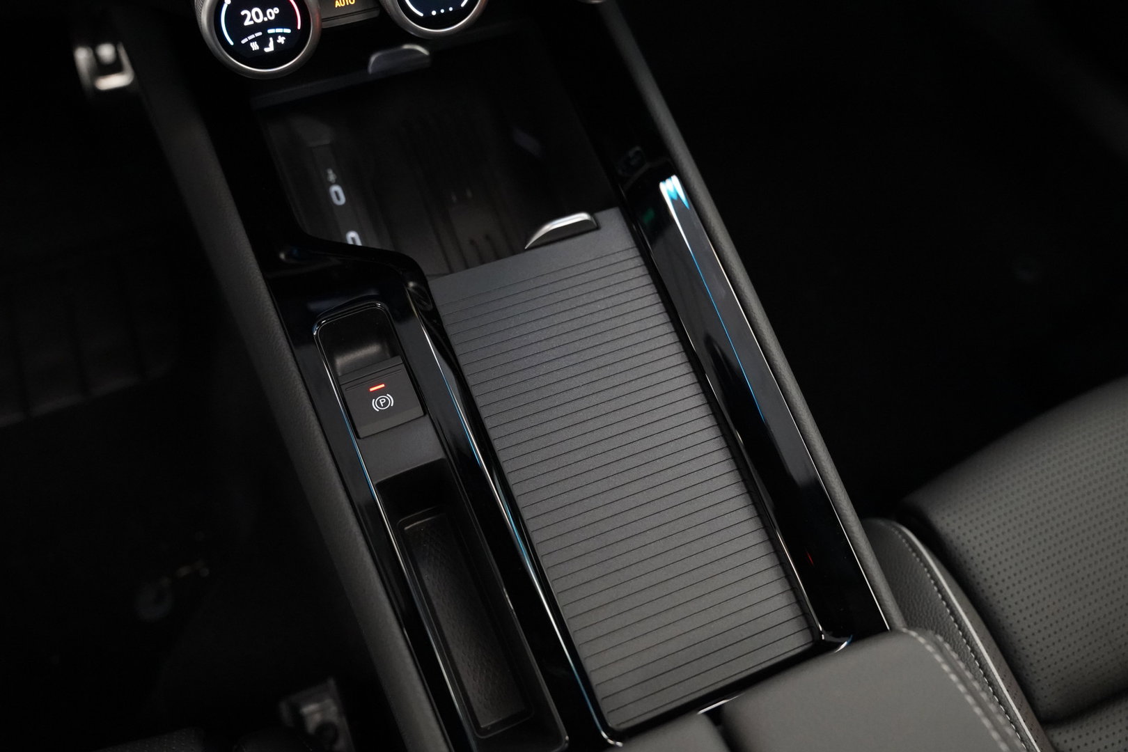Škoda Superb Combi 1.5 TSI PHEV Sportline Business Climate control Panoramadak Leder Elek. Stoelen Stoel Ventilatie/Verwarming 24 Maanden garantie* (Vraag naar de voorwaarden)