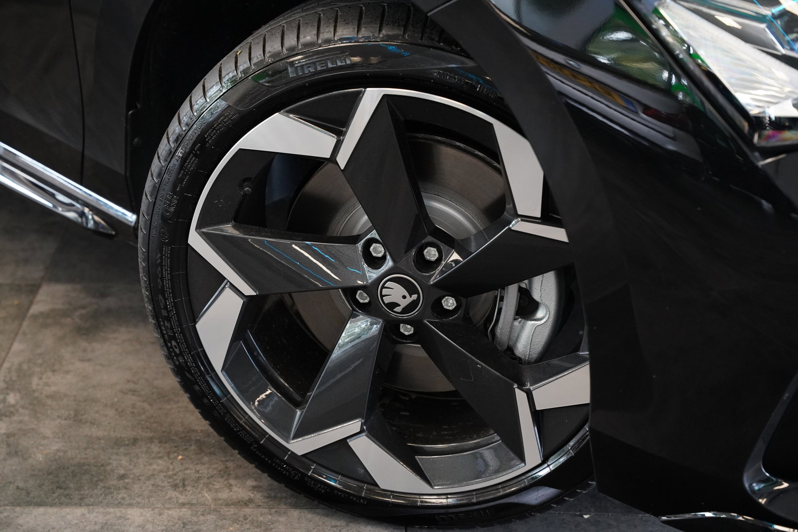 Škoda Superb Combi 1.5 TSI PHEV Sportline Business Climate control Panoramadak Leder Elek. Stoelen Stoel Ventilatie/Verwarming 24 Maanden garantie* (Vraag naar de voorwaarden)