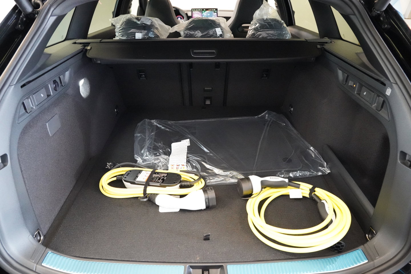 Škoda Superb Combi 1.5 TSI PHEV Sportline Business Climate control Panoramadak Leder Elek. Stoelen Stoel Ventilatie/Verwarming 24 Maanden garantie* (Vraag naar de voorwaarden)