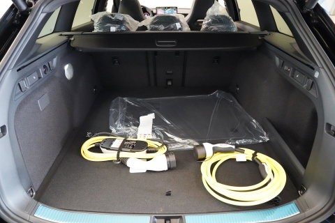 Škoda Superb Combi 1.5 TSI PHEV Sportline Business Climate control Panoramadak Leder Elek. Stoelen Stoel Ventilatie/Verwarming 24 Maanden garantie* (Vraag naar de voorwaarden)