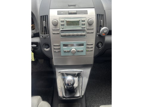 Toyota Verso 1.8 VVT-i Sol | Handel / Export | APK tot 08-04-2027 | Trekhaak |