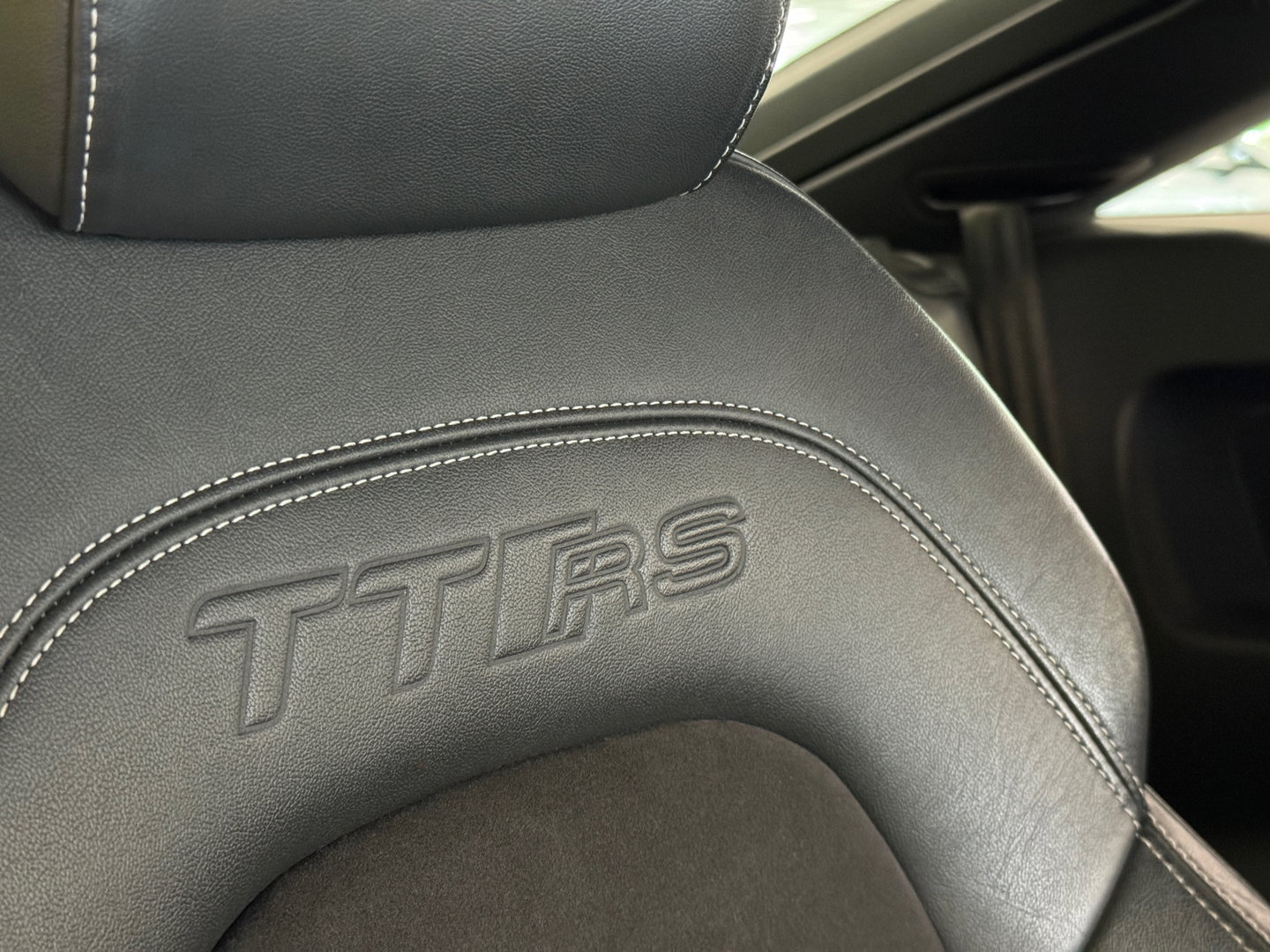 Audi TT 2.5 T TT RS Plus Pro Line | 360 PK! | RS Seats | 20" Licht Metaal | BOSE | Cruise Control | Rijmodus Regeling | Climate Control | Navigatie |