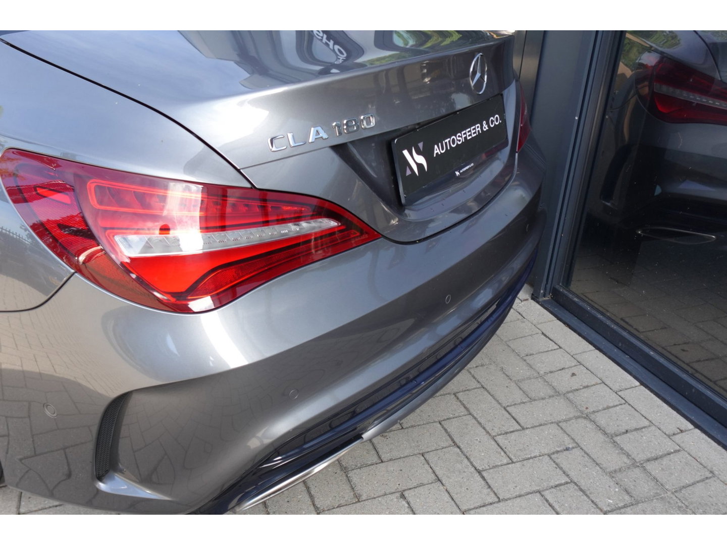 Mercedes-Benz CLA-Klasse 180 Business Solution AMG STOELVERW CAM CRUISE'