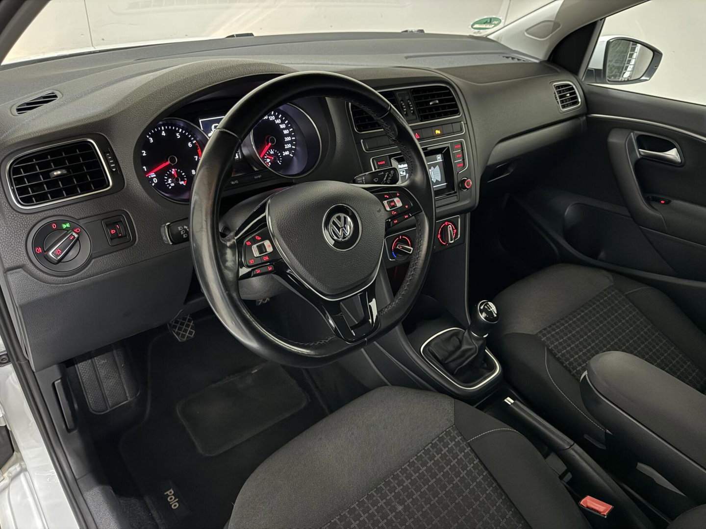 Volkswagen Polo 1.2 TSI Comfortline Airco Cruise PDC