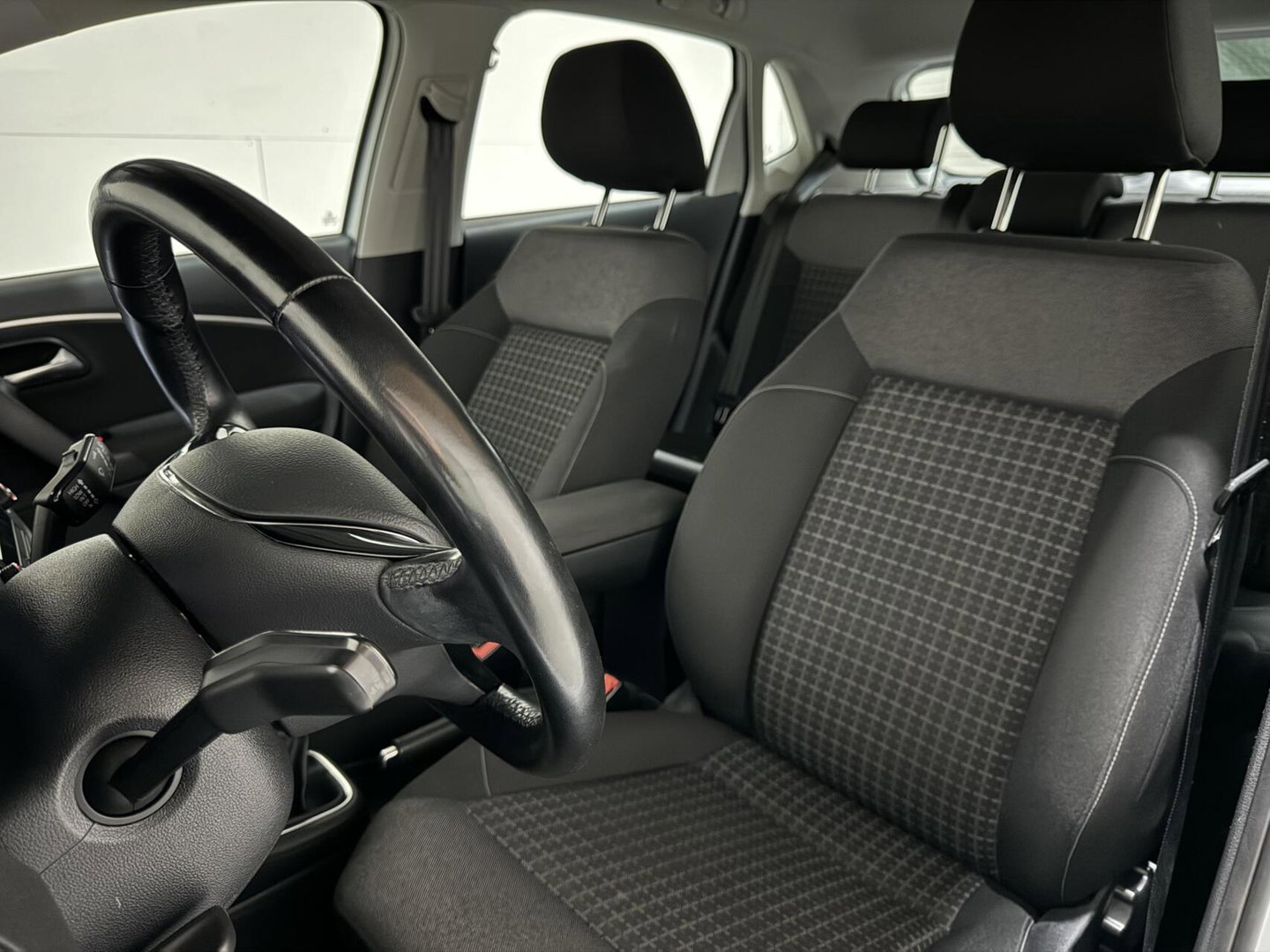 Volkswagen Polo 1.2 TSI Comfortline Airco Cruise PDC