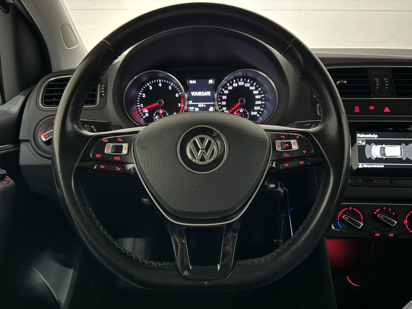Volkswagen Polo 1.2 TSI Comfortline Airco Cruise PDC