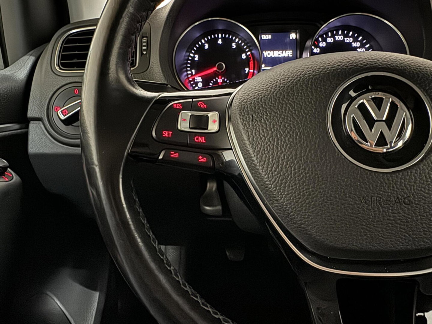 Volkswagen Polo 1.2 TSI Comfortline Airco Cruise PDC
