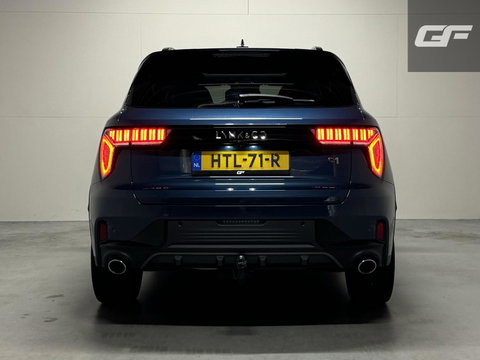 Lynk & Co 01 1.5 Plug-in Black Edition Pano Sfeer. CarPlay 360° Trekh.