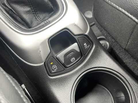 Jeep Compass 1.4 MultiAir Longitude | Apple Carplay | Origineel Nederlands | Cruise Control | Isofix | Lichtmetaal 17'' | Airconditioning |
