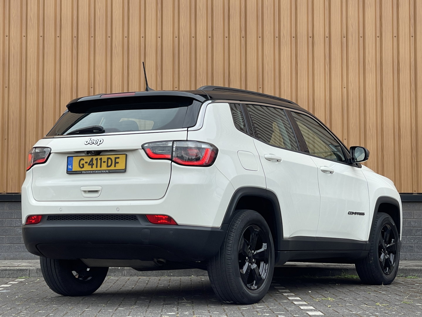 Jeep Compass 1.4 MultiAir Longitude | Apple Carplay | Origineel Nederlands | Cruise Control | Isofix | Lichtmetaal 17'' | Airconditioning |