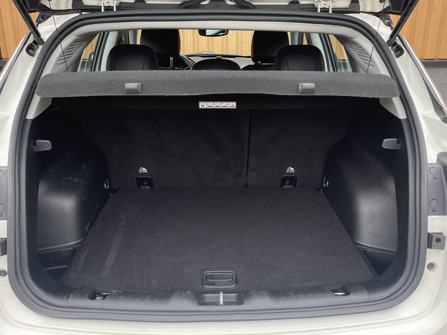 Jeep Compass 1.4 MultiAir Longitude | Apple Carplay | Origineel Nederlands | Cruise Control | Isofix | Lichtmetaal 17'' | Airconditioning |