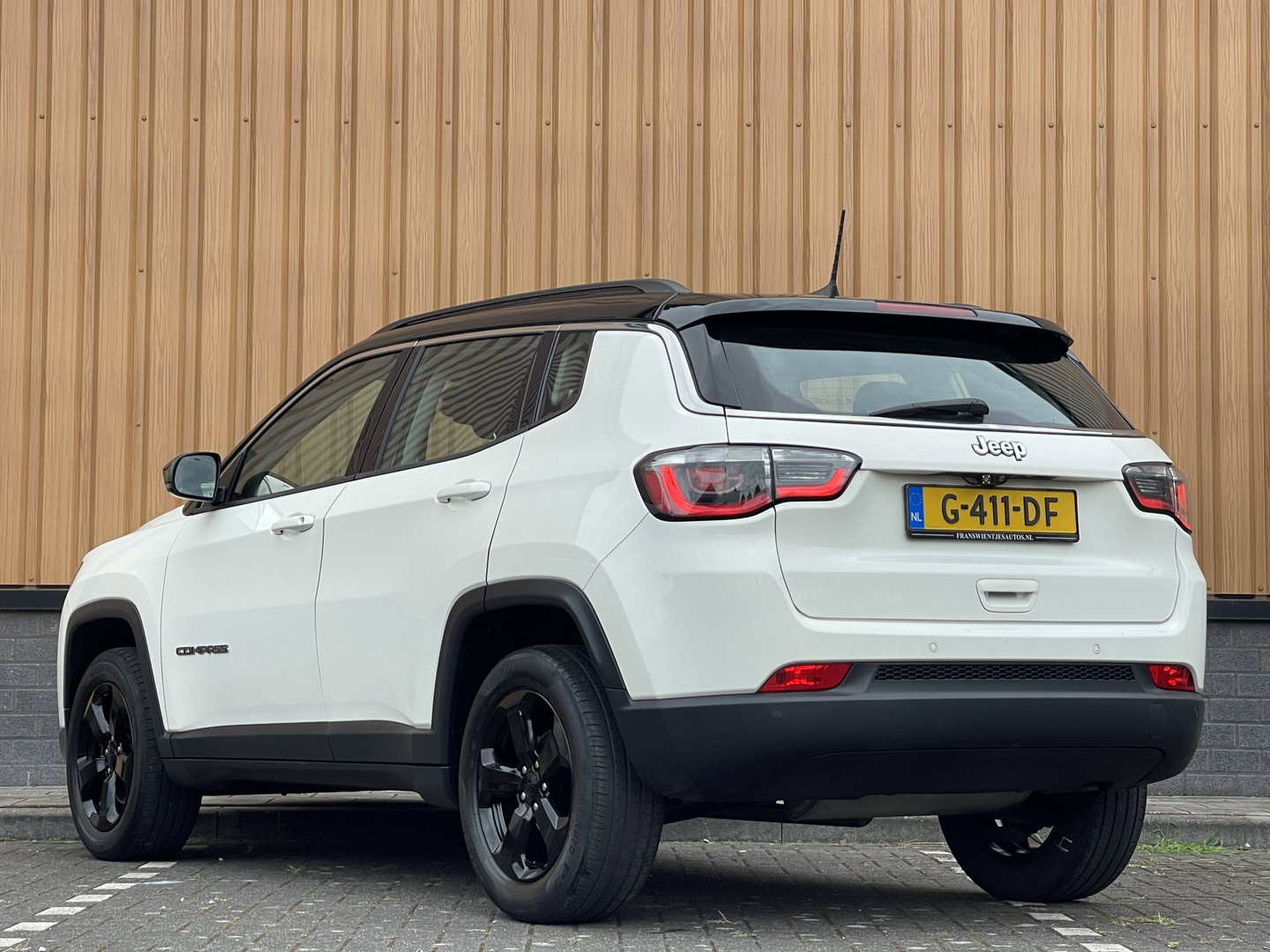 Jeep Compass 1.4 MultiAir Longitude | Apple Carplay | Origineel Nederlands | Cruise Control | Isofix | Lichtmetaal 17'' | Airconditioning |