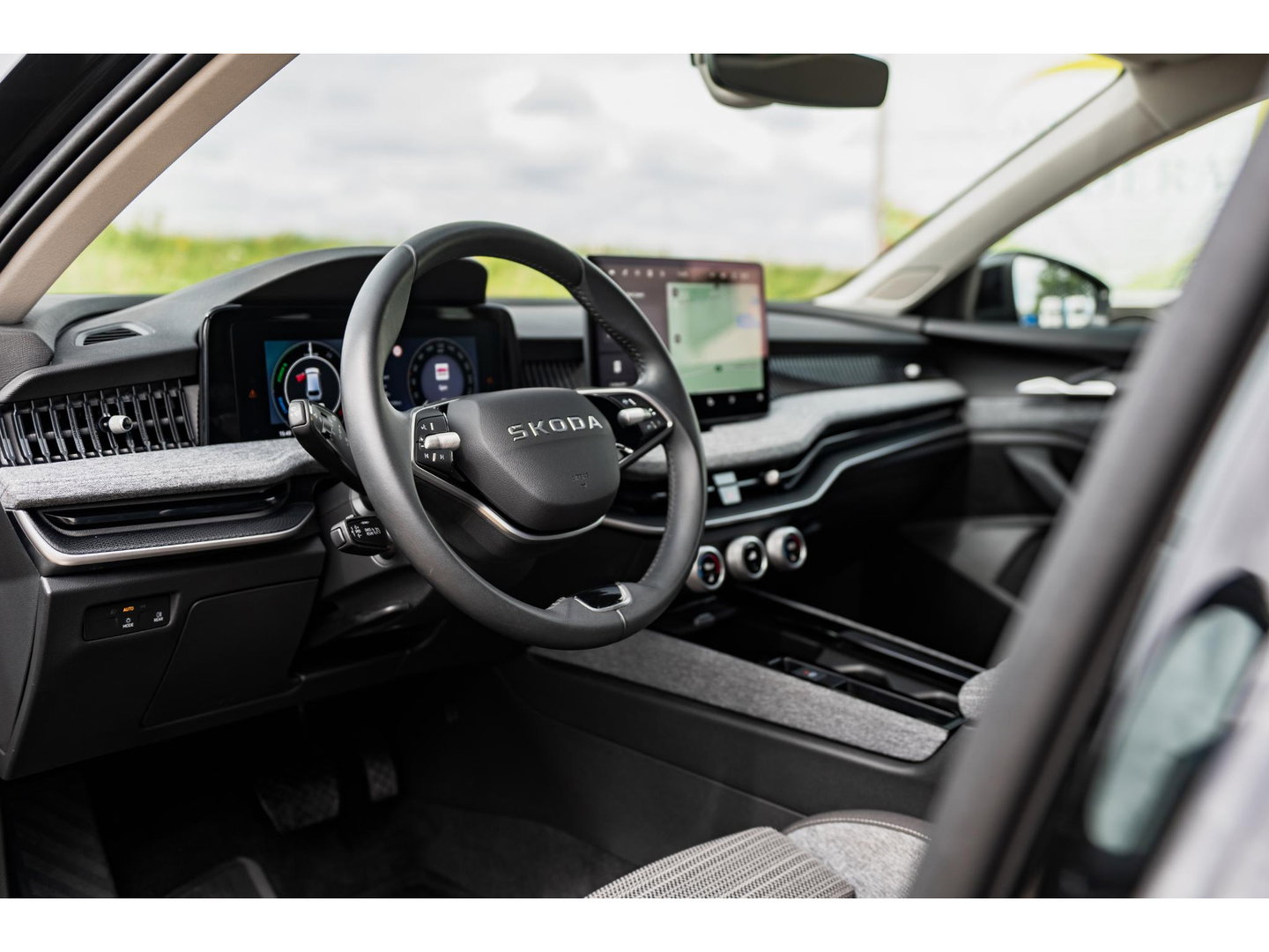 Škoda Superb Combi 1.5 TSI PHEV Selection | TREKHAAK | SUNSET | 18"