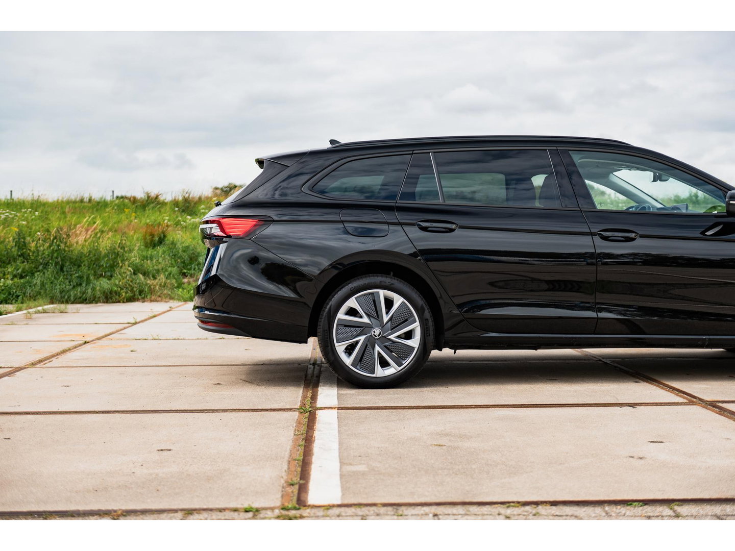 Škoda Superb Combi 1.5 TSI PHEV Selection | TREKHAAK | SUNSET | 18"