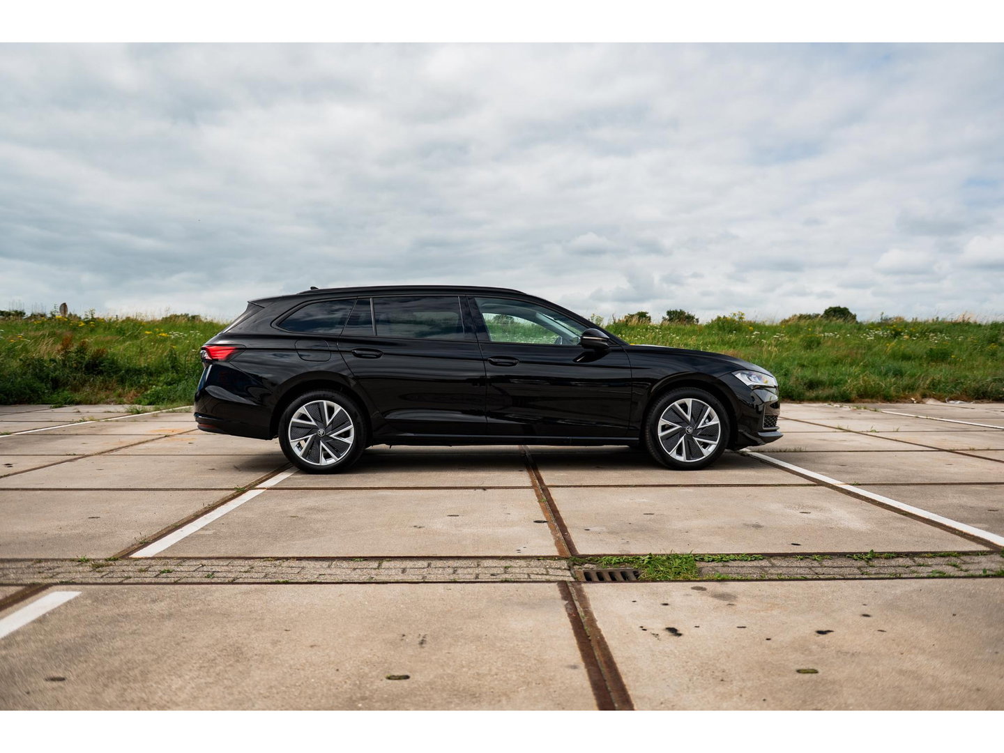 Škoda Superb Combi 1.5 TSI PHEV Selection | TREKHAAK | SUNSET | 18"