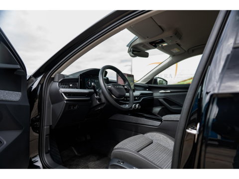 Škoda Superb Combi 1.5 TSI PHEV Selection | TREKHAAK | SUNSET | 18"