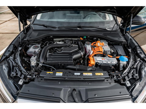 Škoda Superb Combi 1.5 TSI PHEV Selection | TREKHAAK | SUNSET | 18"