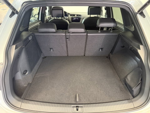 Volkswagen Tiguan 1.4 TSI eHybrid R-Line Business Leder Panoramadak IQ-light Elec.Trekhaak!