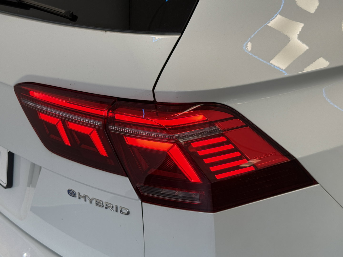 Volkswagen Tiguan 1.4 TSI eHybrid R-Line Business Leder Panoramadak IQ-light Elec.Trekhaak!
