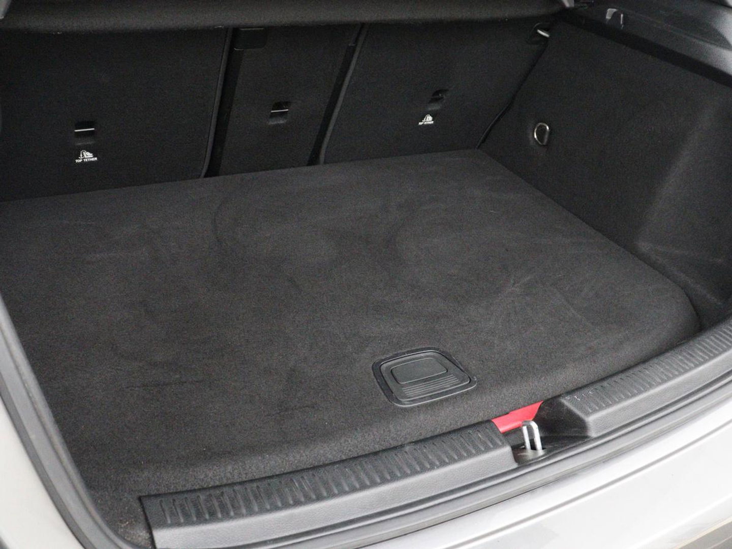 Mercedes-Benz A-Klasse 250e Style | SOH 92% | Stoelverwarming | Sfeerverlichting | Keyless | Camera | Navigatie | Widescreen | Half leder | Side Assist | Climate control | Bluetooth | PHEV | Plug In