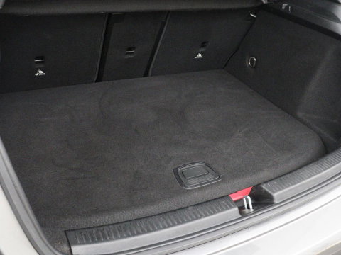 Mercedes-Benz A-Klasse 250e Style | SOH 92% | Stoelverwarming | Sfeerverlichting | Keyless | Camera | Navigatie | Widescreen | Half leder | Side Assist | Climate control | Bluetooth | PHEV | Plug In