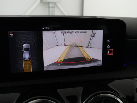 Mercedes-Benz A-Klasse 250e Style | SOH 92% | Stoelverwarming | Sfeerverlichting | Keyless | Camera | Navigatie | Widescreen | Half leder | Side Assist | Climate control | Bluetooth | PHEV | Plug In