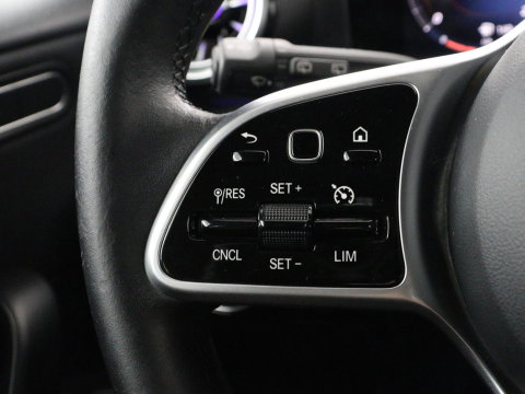 Mercedes-Benz A-Klasse 250e Style | SOH 92% | Stoelverwarming | Sfeerverlichting | Keyless | Camera | Navigatie | Widescreen | Half leder | Side Assist | Climate control | Bluetooth | PHEV | Plug In