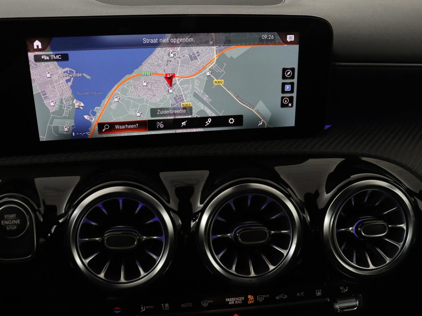 Mercedes-Benz A-Klasse 250e Style | SOH 92% | Stoelverwarming | Sfeerverlichting | Keyless | Camera | Navigatie | Widescreen | Half leder | Side Assist | Climate control | Bluetooth | PHEV | Plug In
