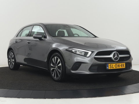Mercedes-Benz A-Klasse 250e Style | SOH 92% | Stoelverwarming | Sfeerverlichting | Keyless | Camera | Navigatie | Widescreen | Half leder | Side Assist | Climate control | Bluetooth | PHEV | Plug In