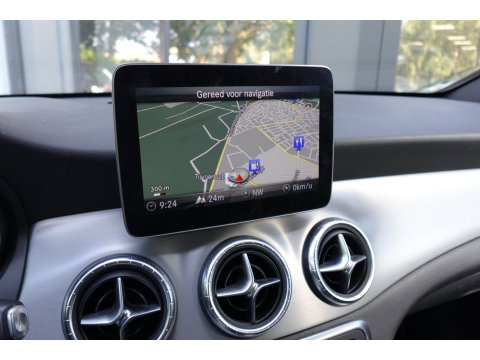 Mercedes-Benz CLA-Klasse 180 Business Solution AMG STOELVERW CAM CRUISE'