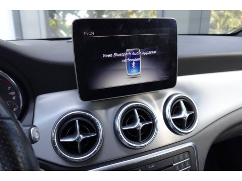 Mercedes-Benz CLA-Klasse 180 Business Solution AMG STOELVERW CAM CRUISE'