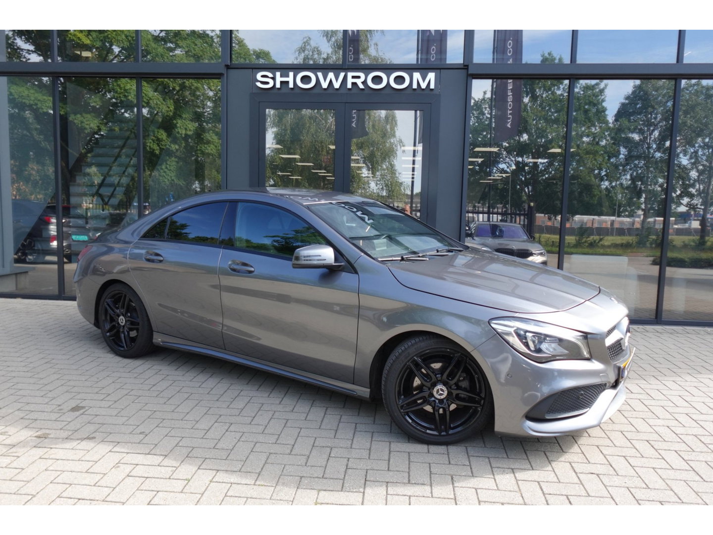 Mercedes-Benz CLA-Klasse 180 Business Solution AMG STOELVERW CAM CRUISE'
