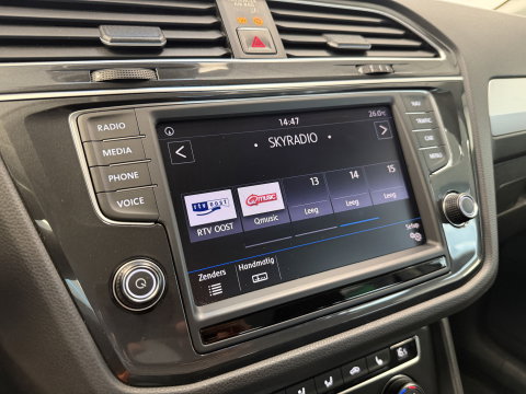Volkswagen Tiguan 1.4 TSI ACT Highline Trekhaak Stoelverwarming Navigatie 24 Maanden garantie* (Vraag naar de voorwaarden)