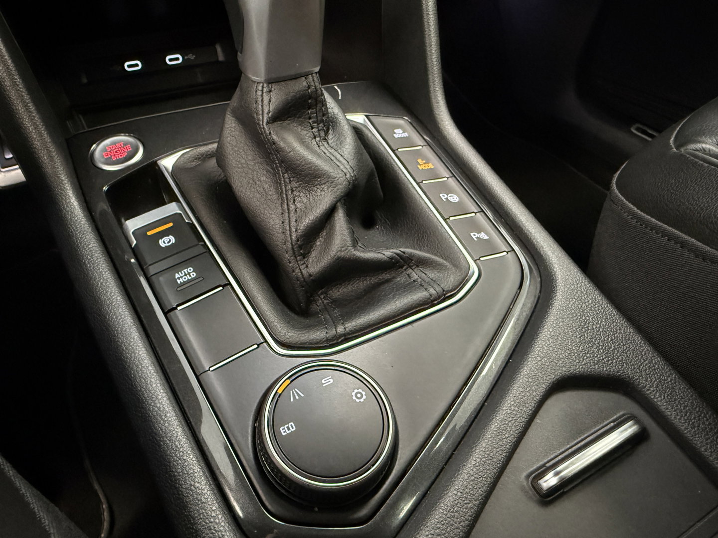 SEAT Tarraco 1.4 TSI e-Hybrid PHEV FR ACC PDC Trekhaak Leder Elek. Stoelen 24 Maanden garantie* (Vraag naar de voorwaarden)