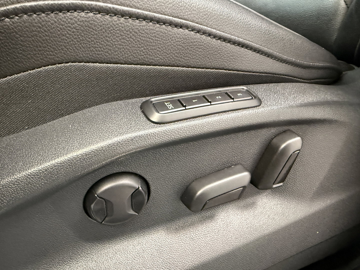 SEAT Tarraco 1.4 TSI e-Hybrid PHEV FR ACC PDC Trekhaak Leder Elek. Stoelen 24 Maanden garantie* (Vraag naar de voorwaarden)