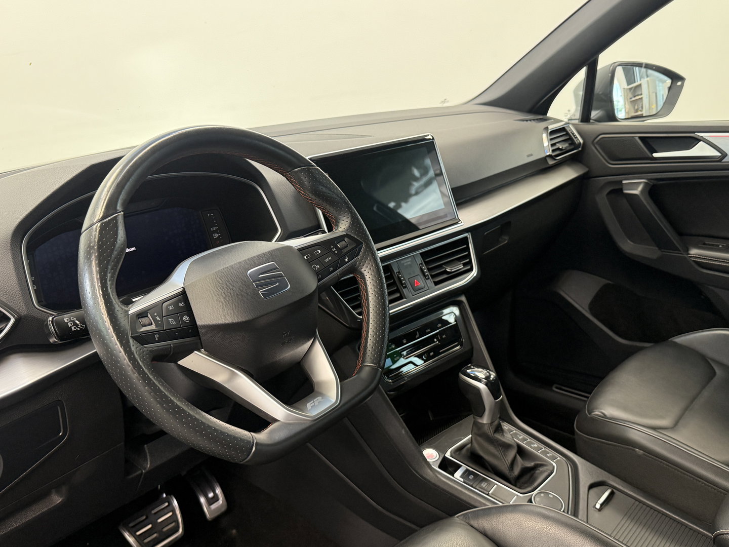 SEAT Tarraco 1.4 TSI e-Hybrid PHEV FR ACC PDC Trekhaak Leder Elek. Stoelen 24 Maanden garantie* (Vraag naar de voorwaarden)