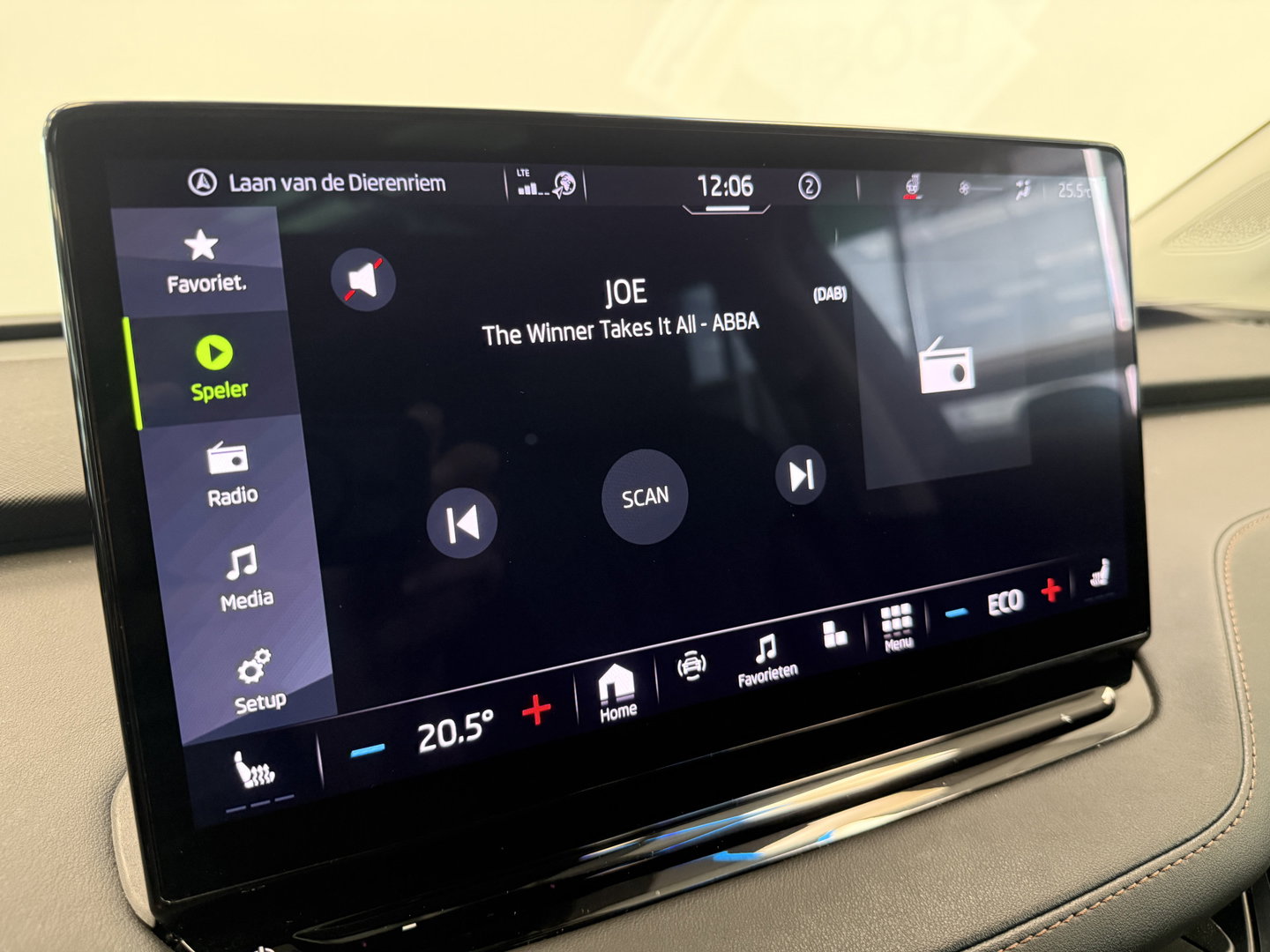 Škoda Enyaq iV 80 SOH 91% Panoramadak Trekhaak Wegklapbaar Warmtepomp 24 Maanden garantie* (Vraag naar de voorwaarden)