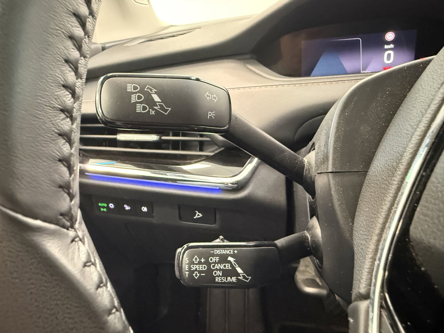 Škoda Enyaq iV 80 SOH 91% Panoramadak Trekhaak Wegklapbaar Warmtepomp 24 Maanden garantie* (Vraag naar de voorwaarden)