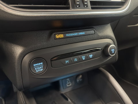 Ford Focus Wagon 1.0 EcoBoost Hybrid Active X ACC PDC Camera NAP 24 Maanden garantie* (Vraag naar de voorwaarden)