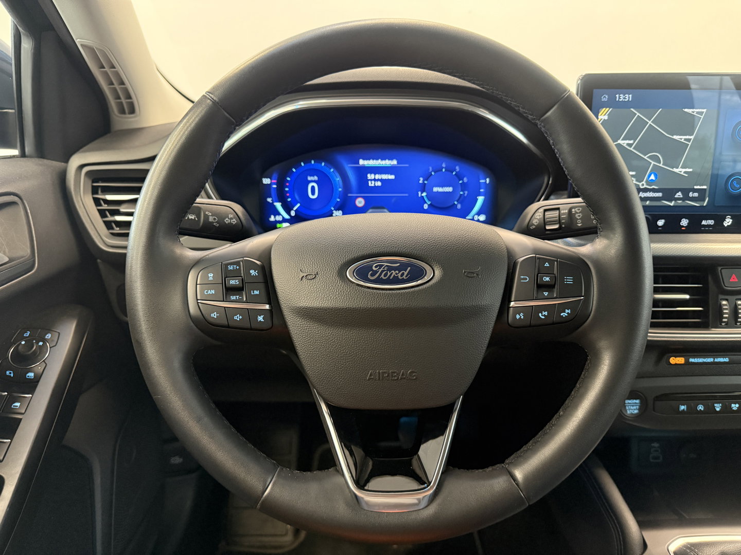 Ford Focus Wagon 1.0 EcoBoost Hybrid Active X ACC PDC Camera NAP 24 Maanden garantie* (Vraag naar de voorwaarden)