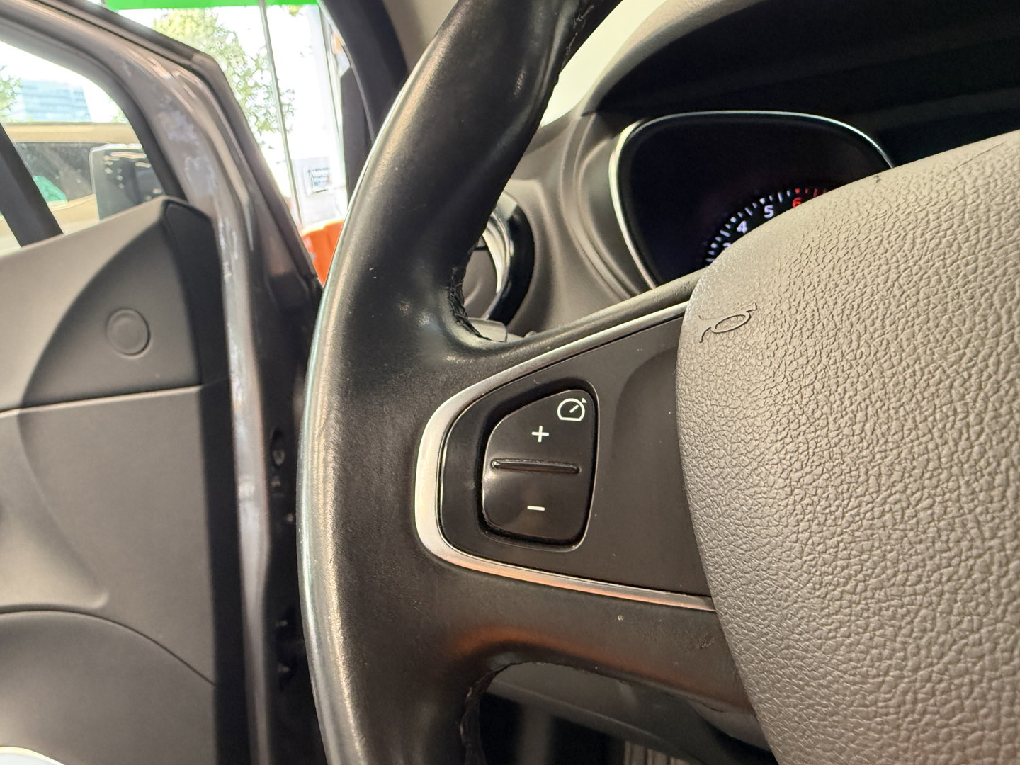 Renault Captur 1.3 TCe Intens PDC Navi Isofix Keyless Entry/Go