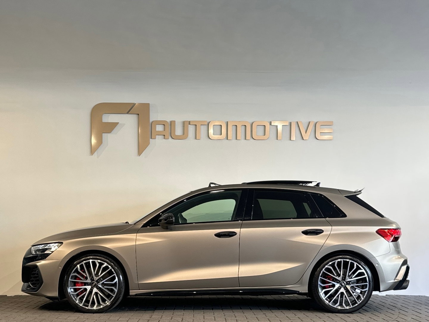 Audi S3 Sportback 2.0 TFSI quattro Pano|HuD|Sonos|Akrapovic