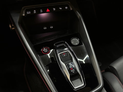 Audi S3 Sportback 2.0 TFSI quattro Pano|HuD|Sonos|Akrapovic