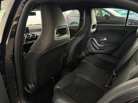 Mercedes-Benz A-Klasse 200 AMG Camera|CarPlay|Stoelverwarming