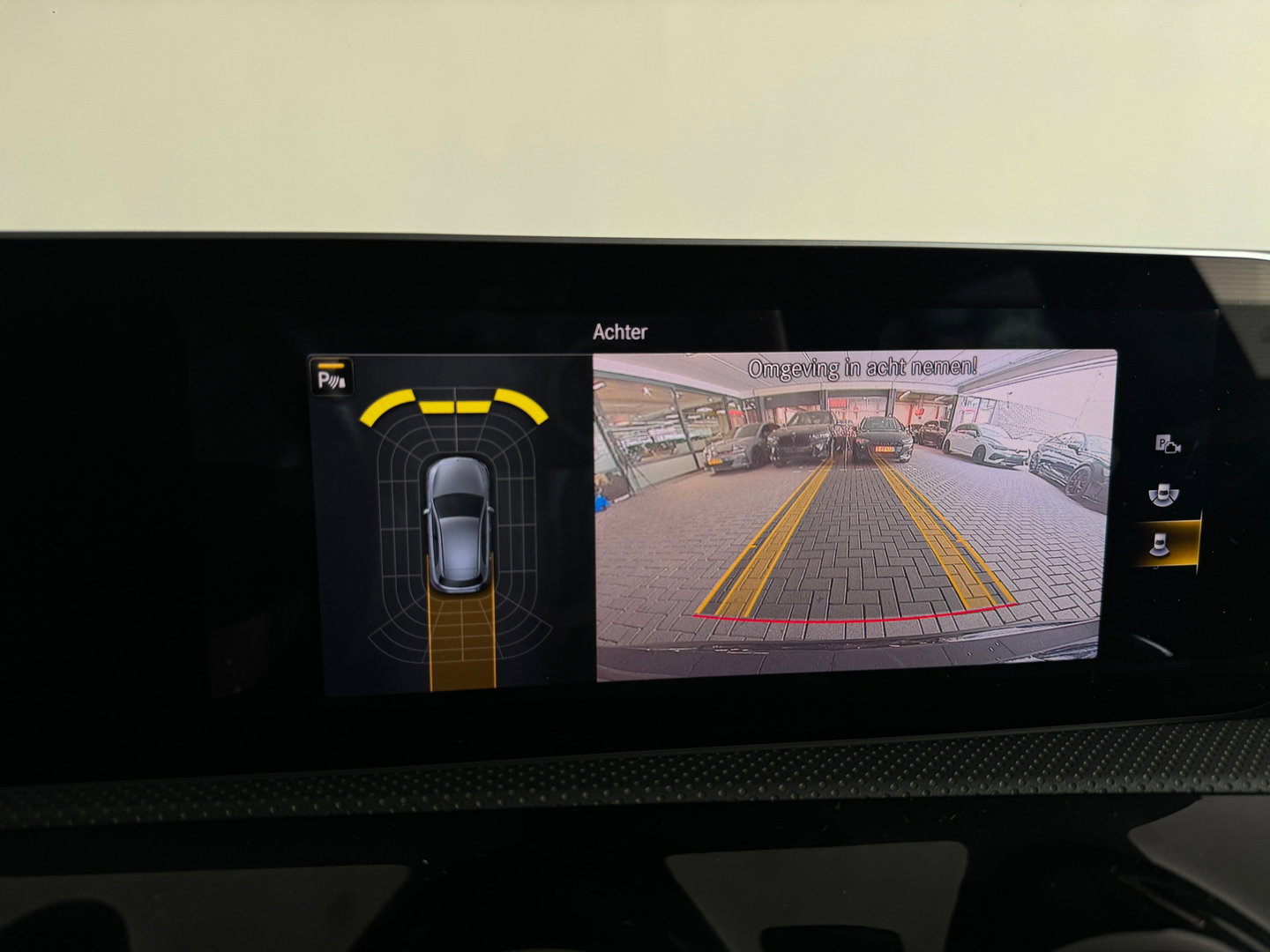 Mercedes-Benz A-Klasse 200 AMG Camera|CarPlay|Stoelverwarming