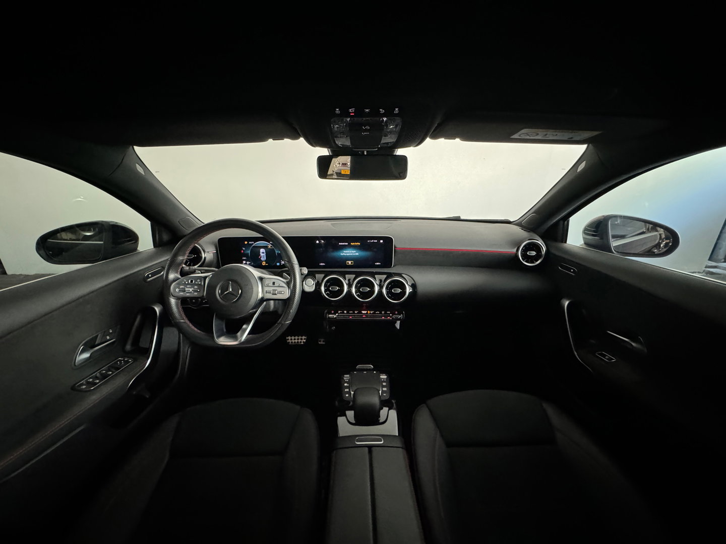 Mercedes-Benz A-Klasse 200 AMG Camera|CarPlay|Stoelverwarming